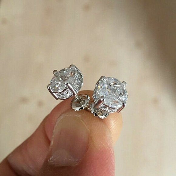 White Sapphire Elegant Stud Earrings 925 Silver - Picture 5 of 5
